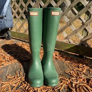 Hunter Matte Green Rain Boots